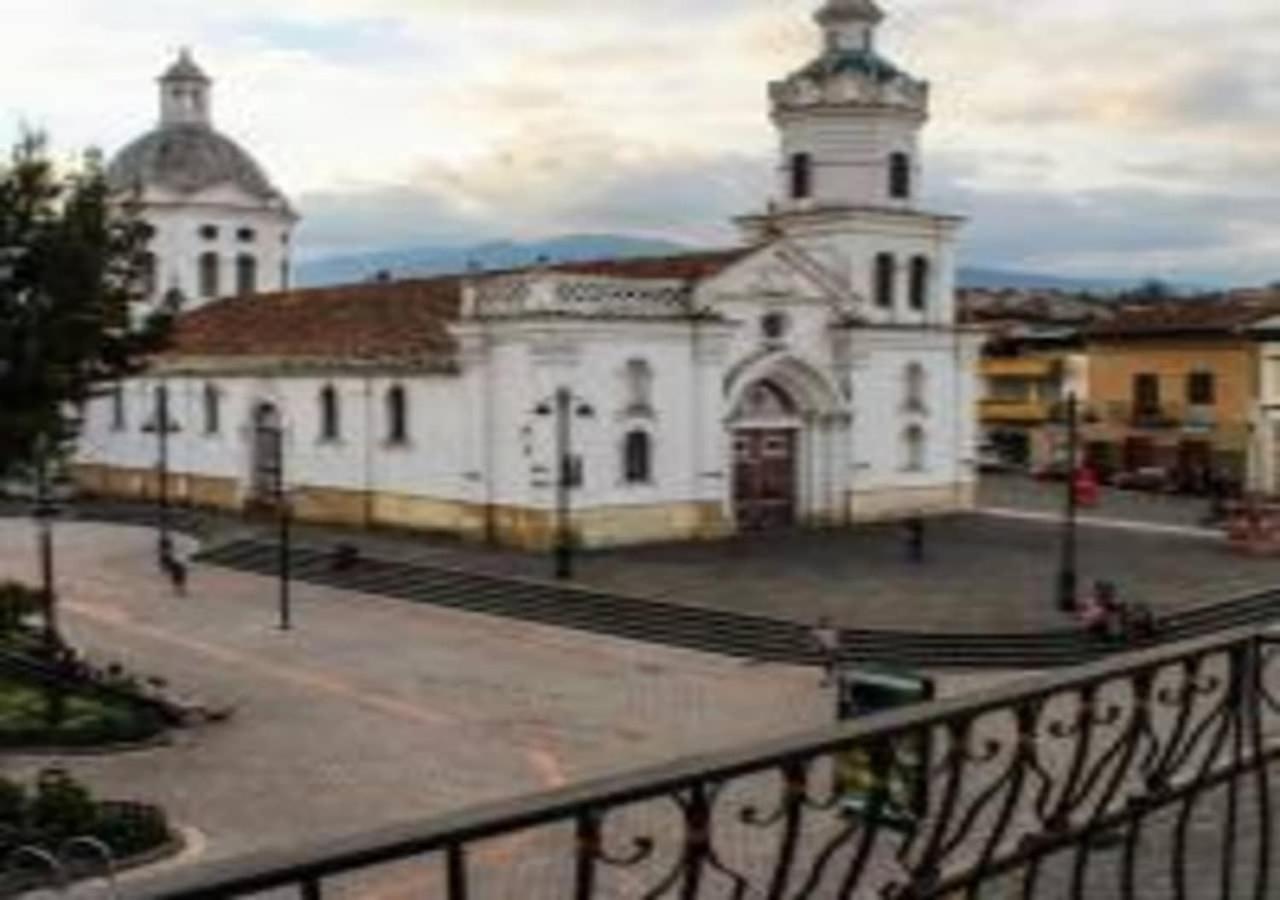 Hotel Azul De La Plaza By Chat Noir Куэнка Экстерьер фото