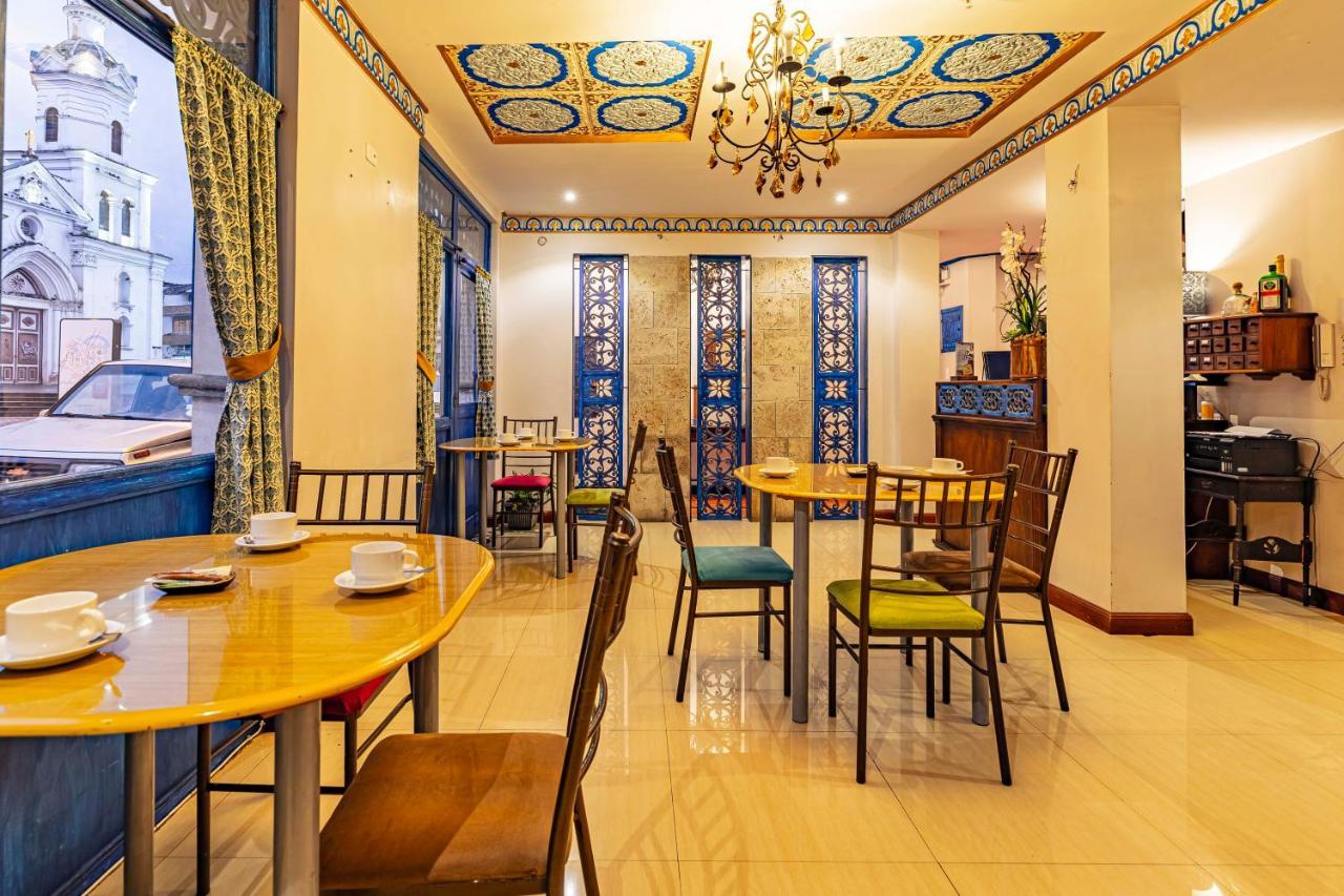 Hotel Azul De La Plaza By Chat Noir Куэнка Экстерьер фото